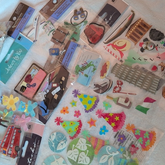 Scrapbooking Supplies Lot #4 - Picture 4 of 4